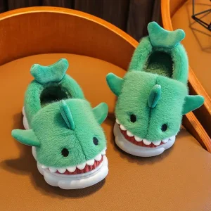 Chaussons requin fourrure fermés enfant