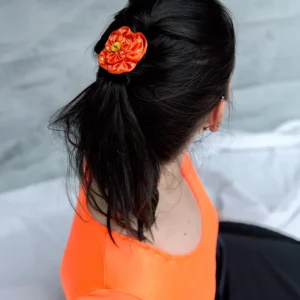 Accessoire cheveux fleur Haute Couture orange à strass or