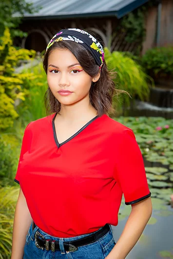 Haut made in France rouge uni pour femme à encolure en V Valérie